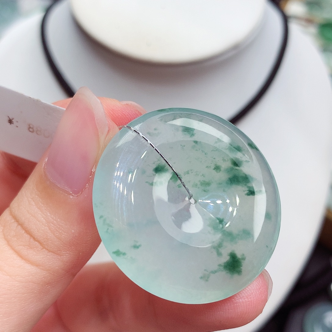 颈饰未镶嵌翡翠翡翠110，32.9/6.1