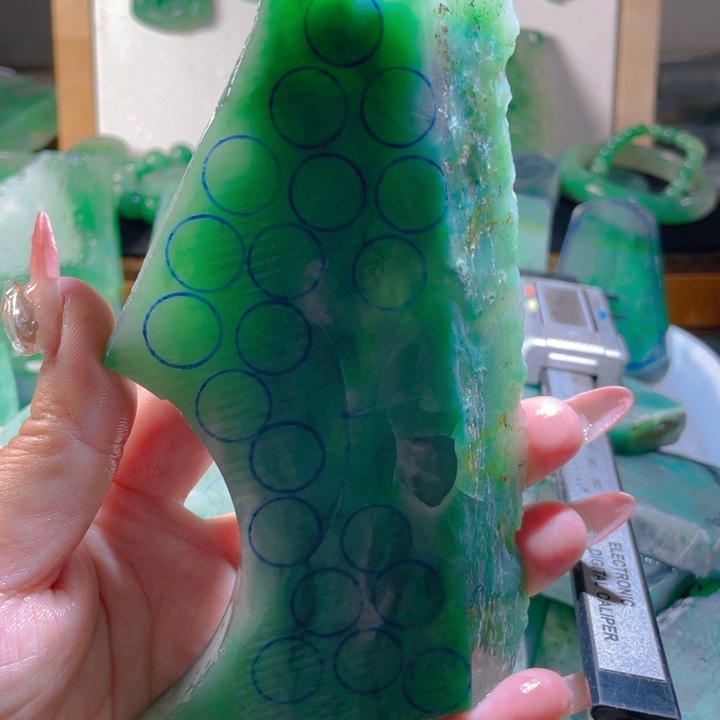 石英质玉未镶嵌珠宝半成品