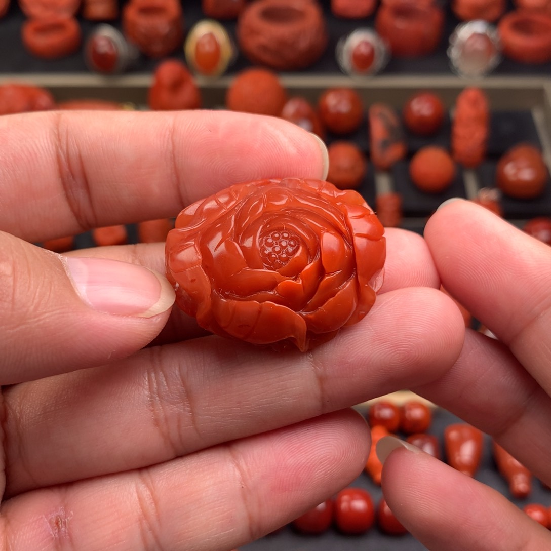 南红玛瑙牡丹花未镶嵌