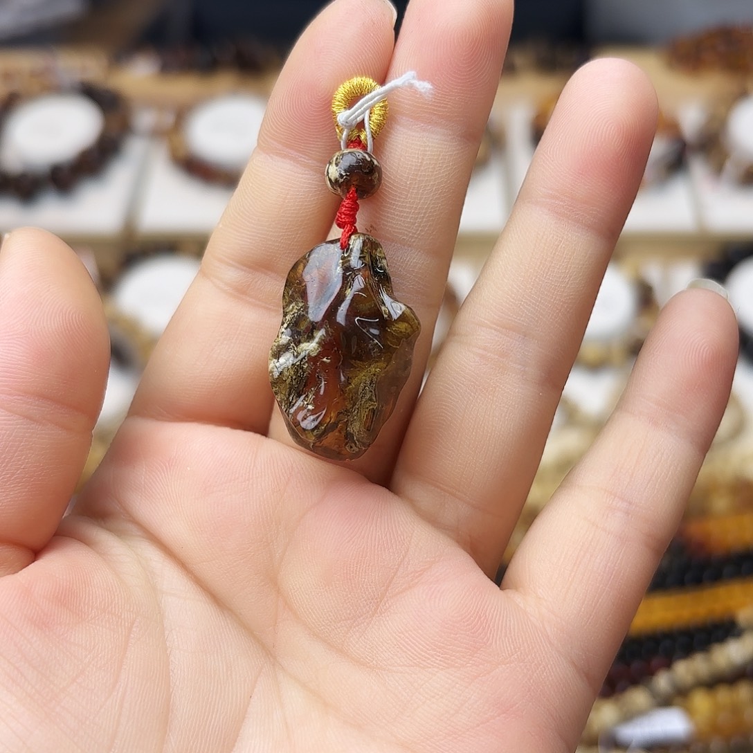 琥珀未镶嵌裸石大