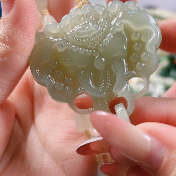 未镶嵌和田玉挂件