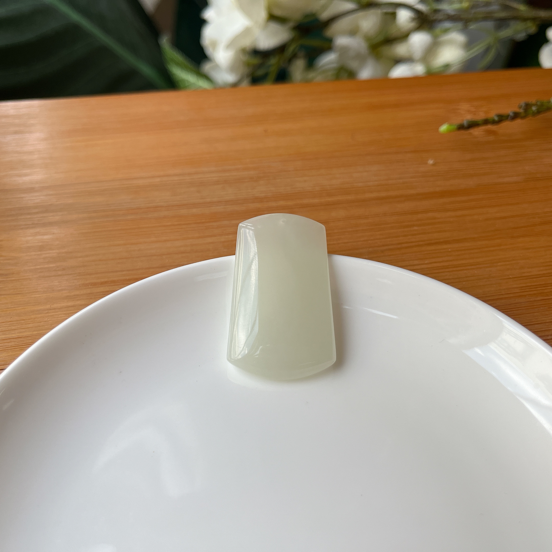 【郭老师】约38*23*5mm和田玉白玉大无事牌吊坠