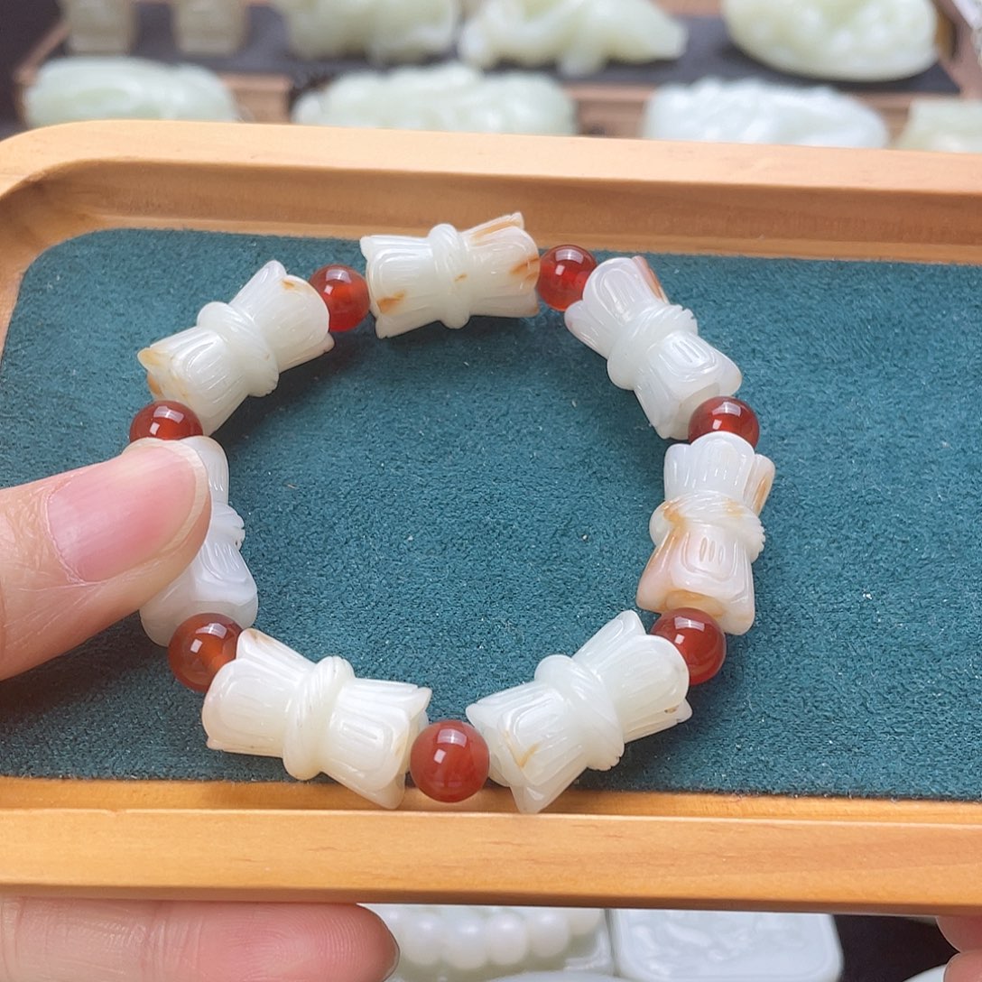 瓷片小**事新号开播磁盘一个手串