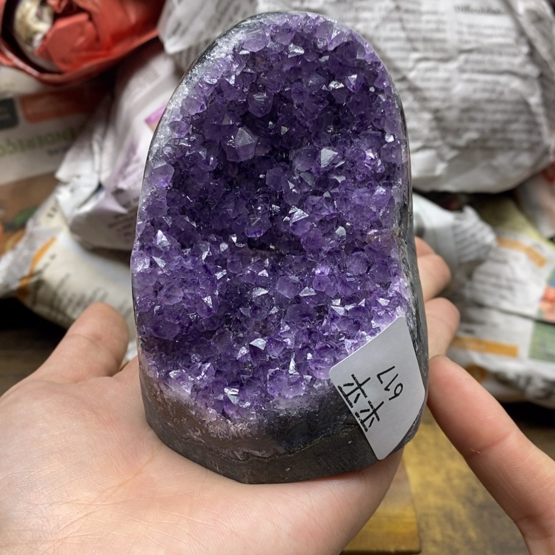 紫晶乌拉圭未镶嵌