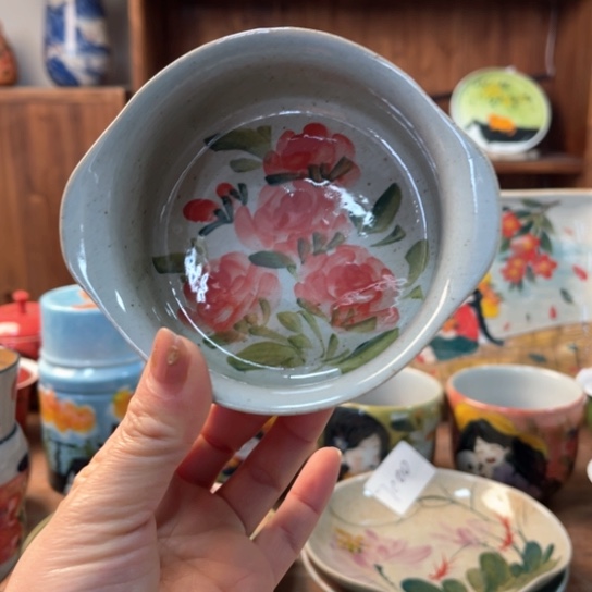 炉景德镇釉下手绘陶瓷。