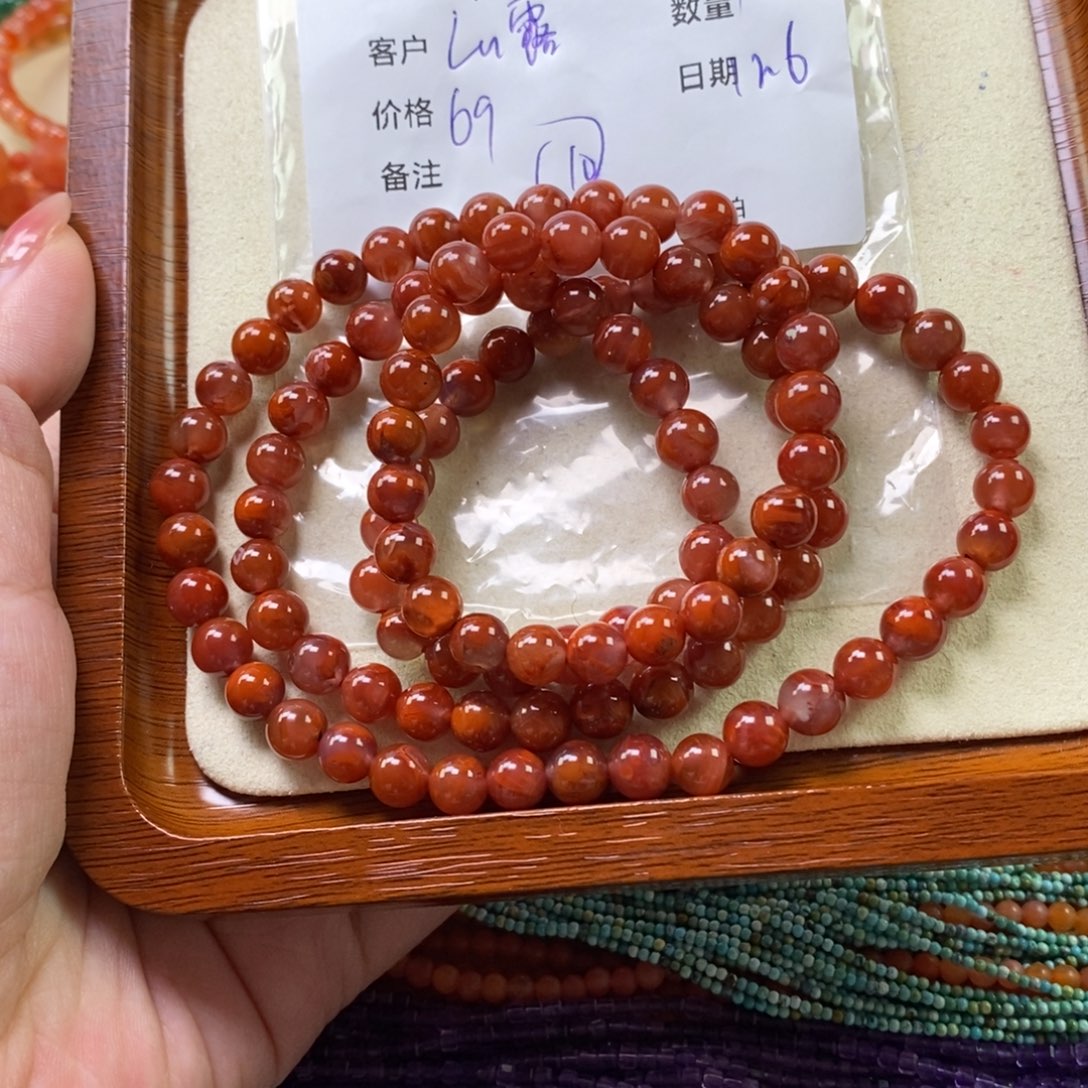 L***露南红玛瑙未镶嵌手链