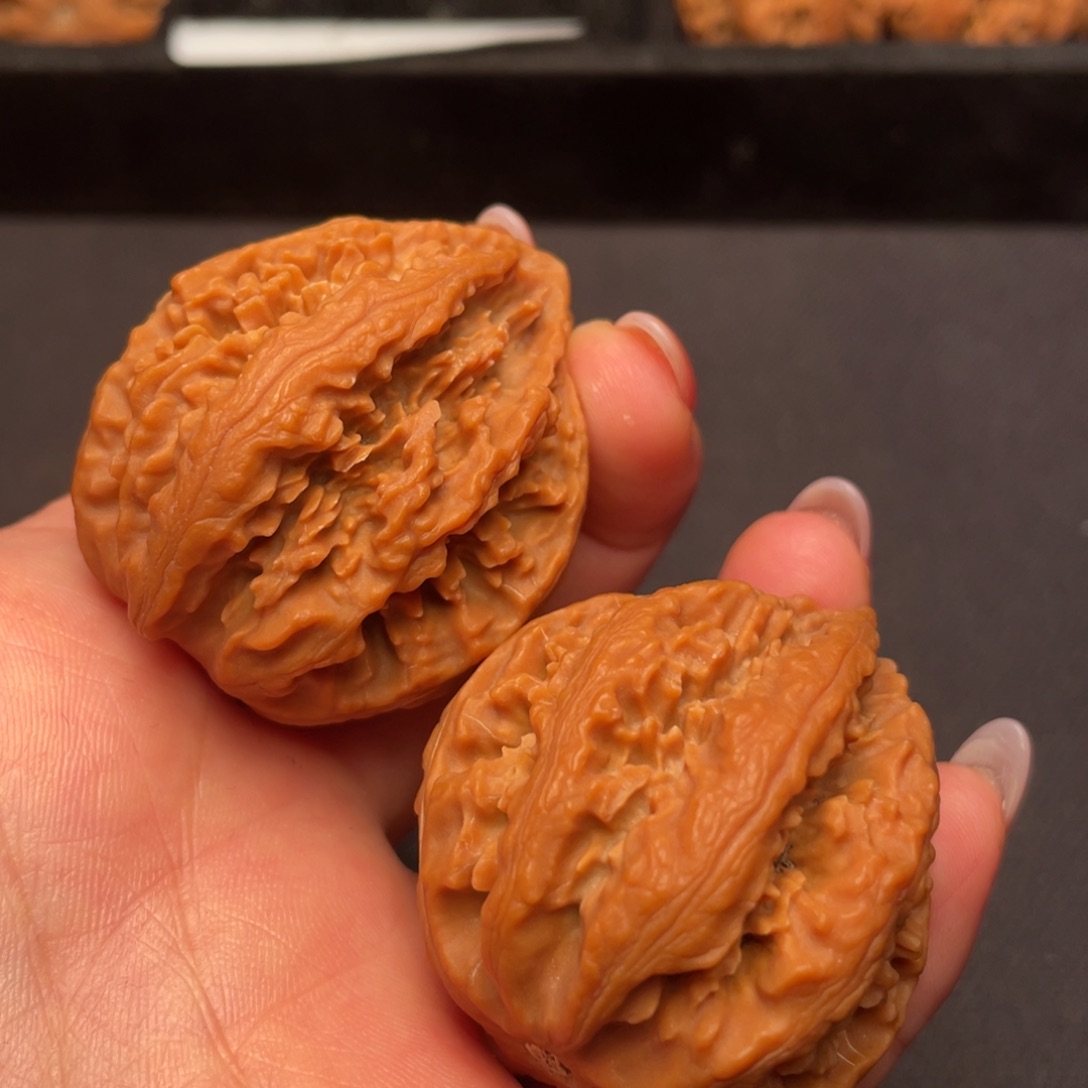 文玩核桃吊坠秦岭野生核桃