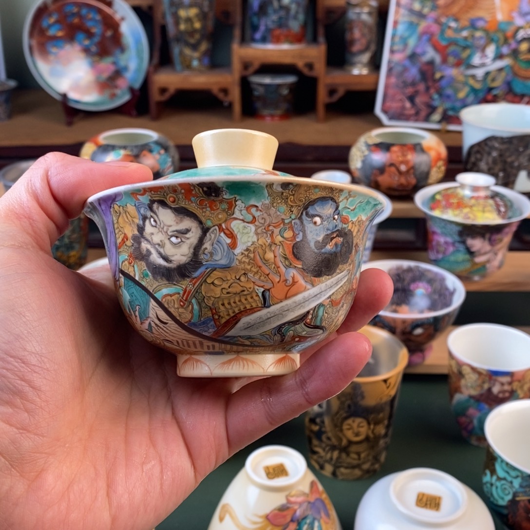 手工手绘四天王盖碗