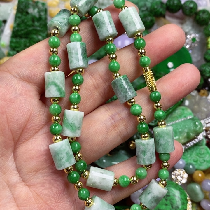 吊坠(赠链)未镶嵌翡翠