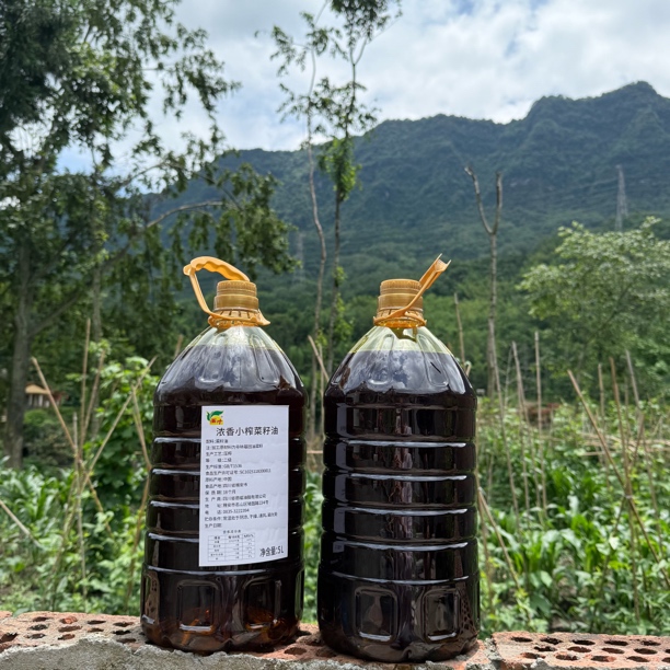 农家小榨非转基因菜籽油9.2斤