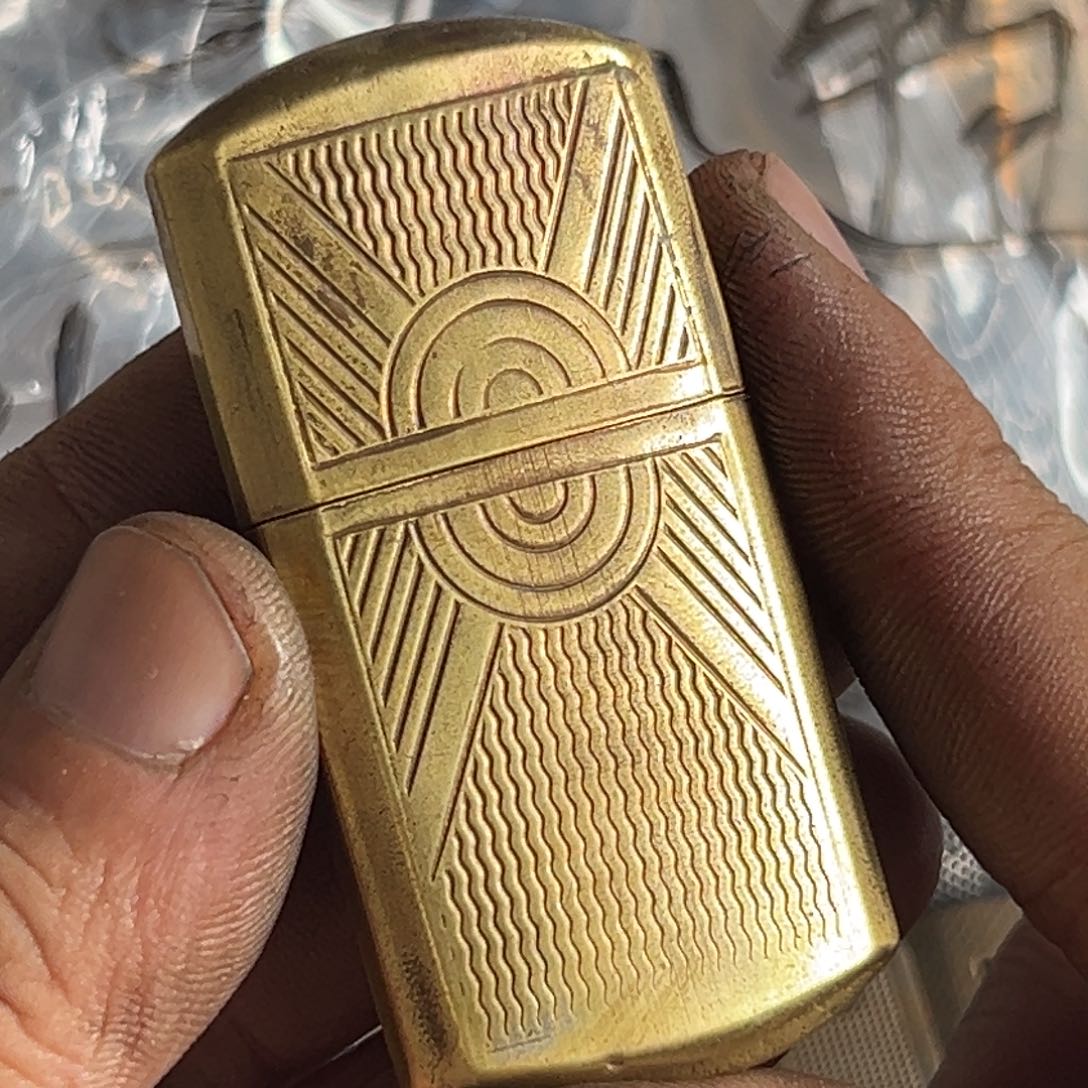 古董煤油打火机-拔盖战壕
