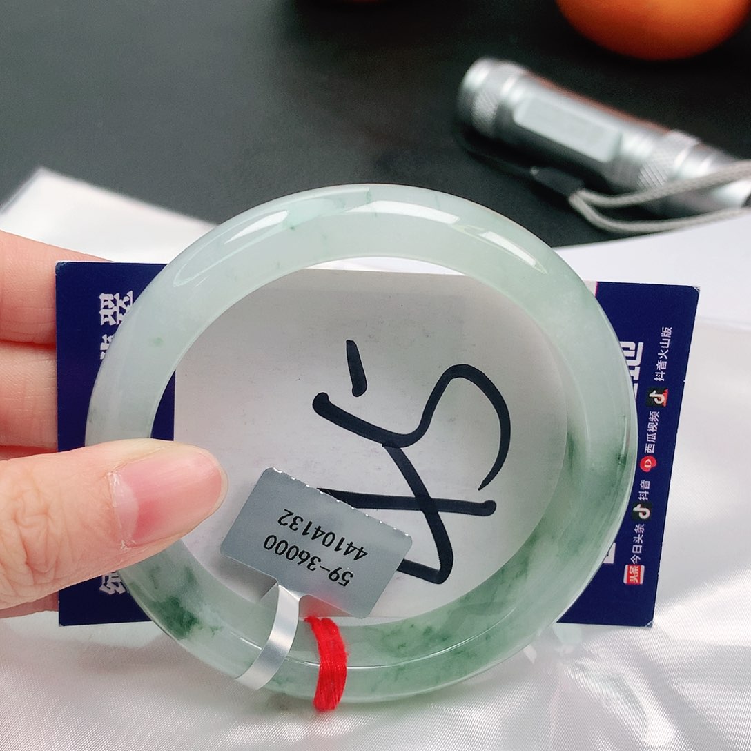 翡翠手镯未镶嵌缅甸天然a货天然翡翠