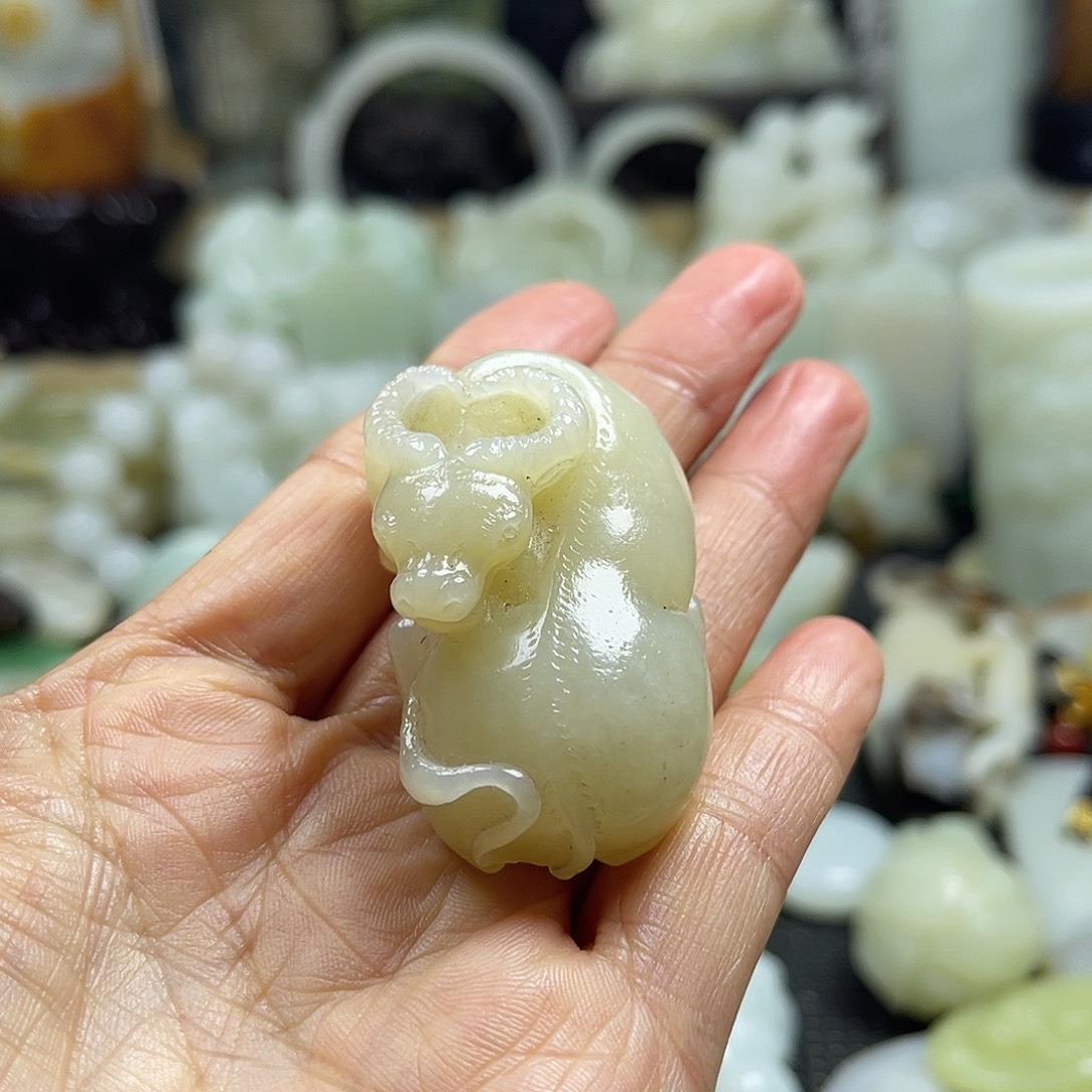 和田玉（糖玉）未镶嵌挂件