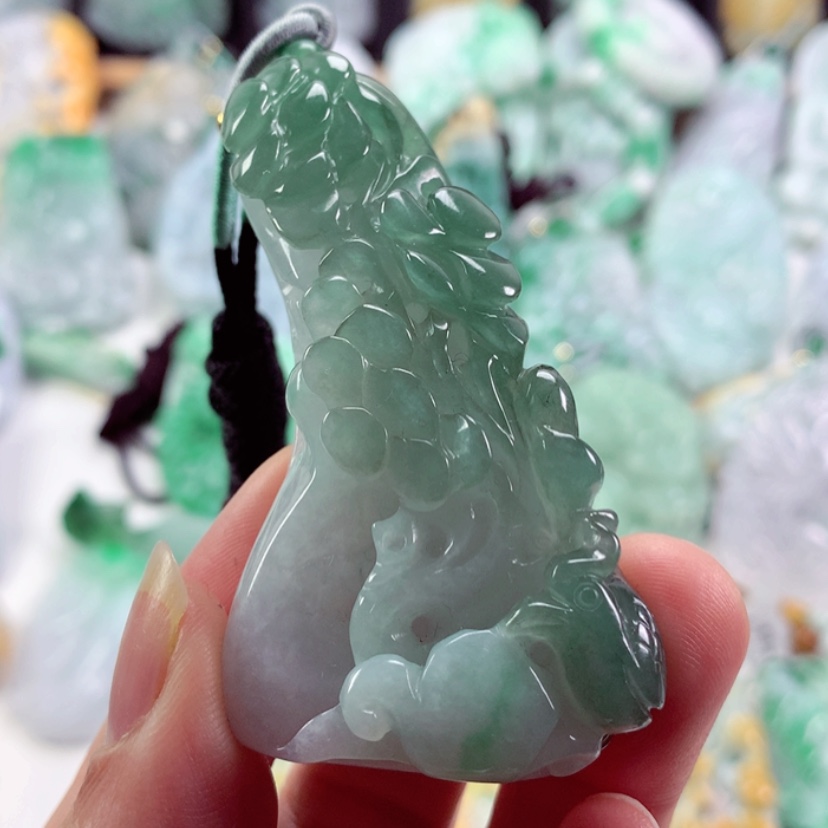 【闪购商品】翡翠吊坠(不含链)未镶嵌