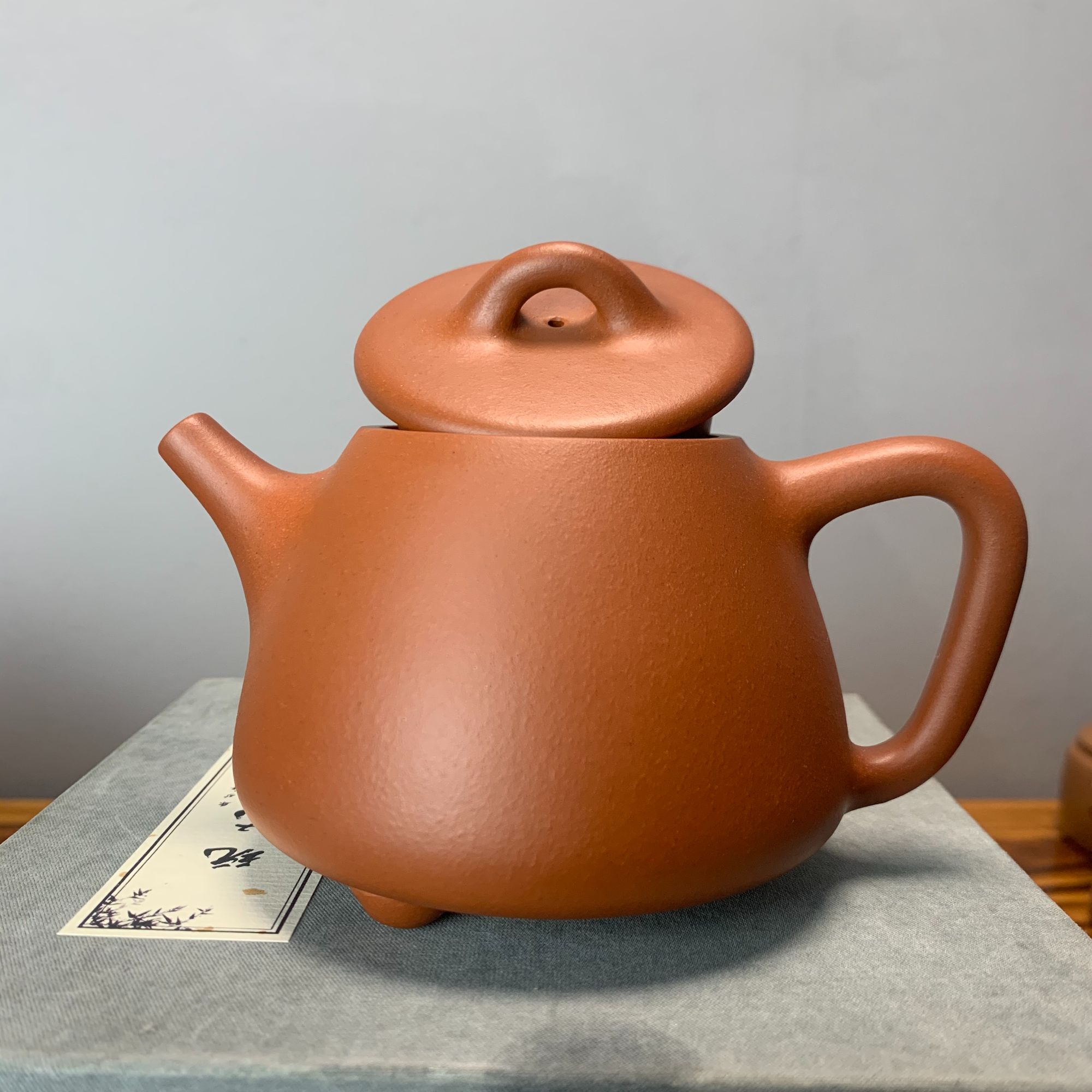 当代 宜兴生沙朱泥高瓢紫砂壶