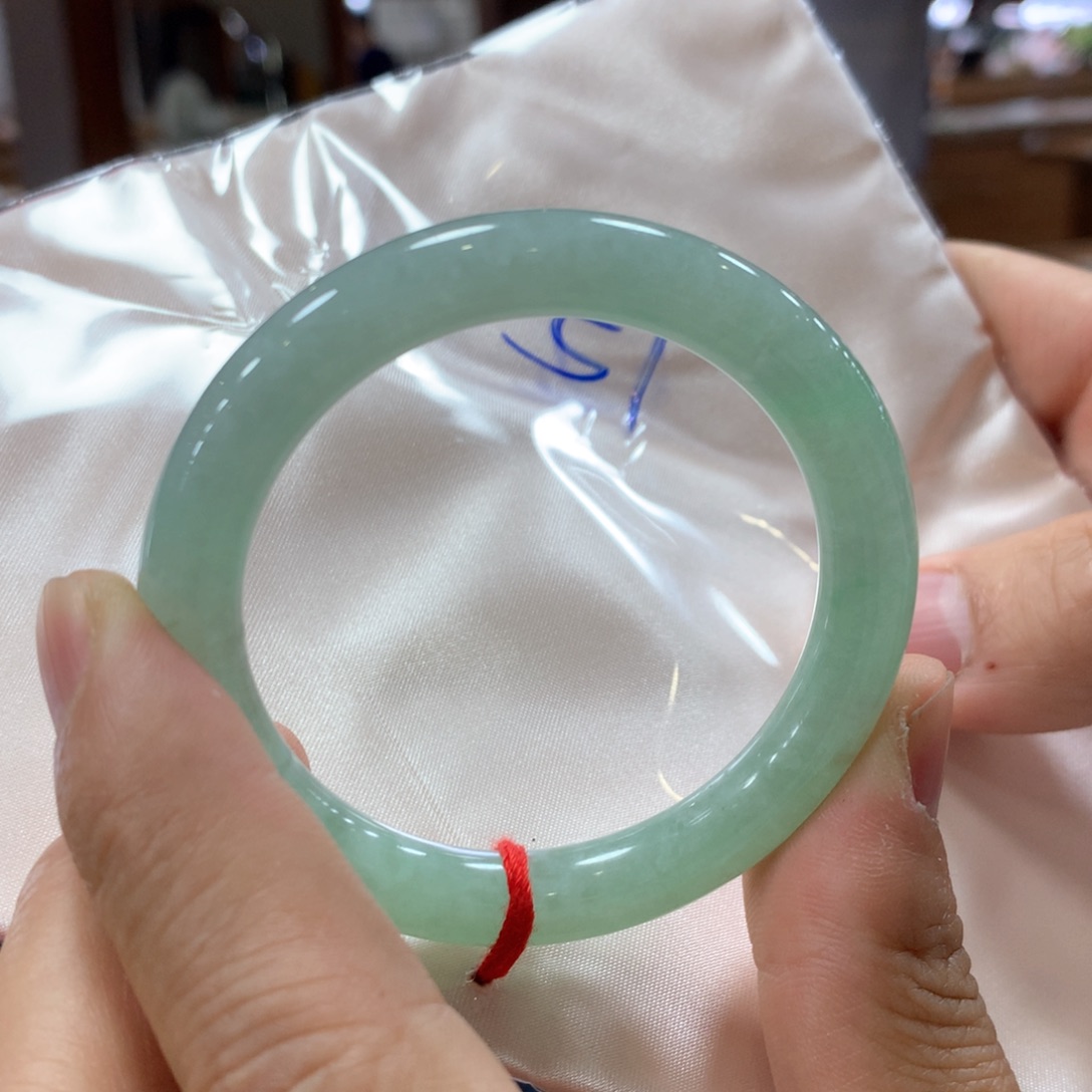 未镶嵌手镯翡翠买断