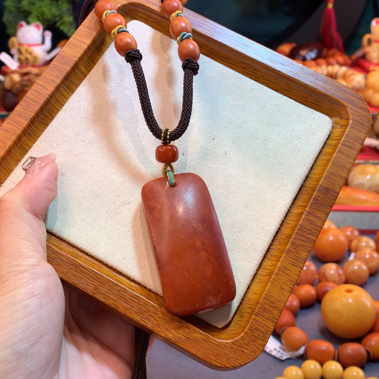 【闪购商品】蜜蜡吊坠(赠链)未镶嵌