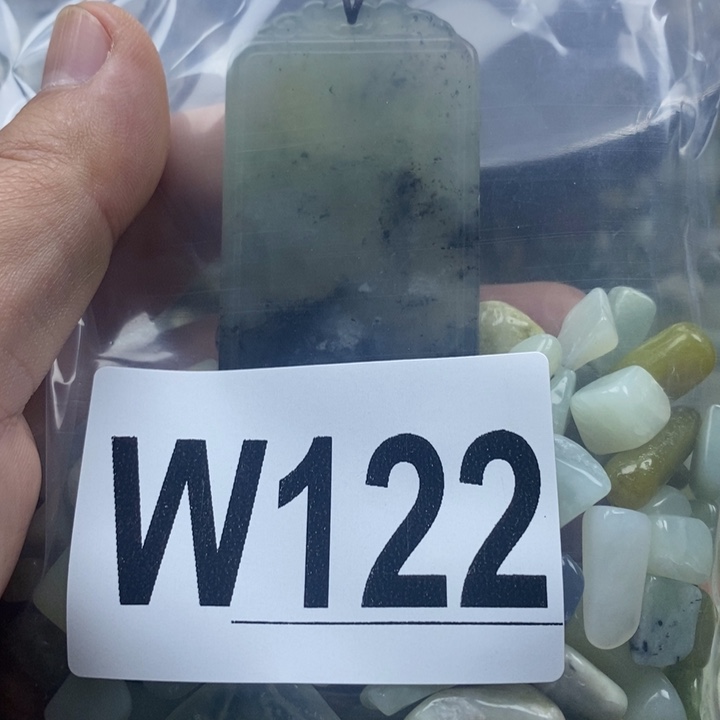 蛇纹石玉未镶嵌鱼缸的