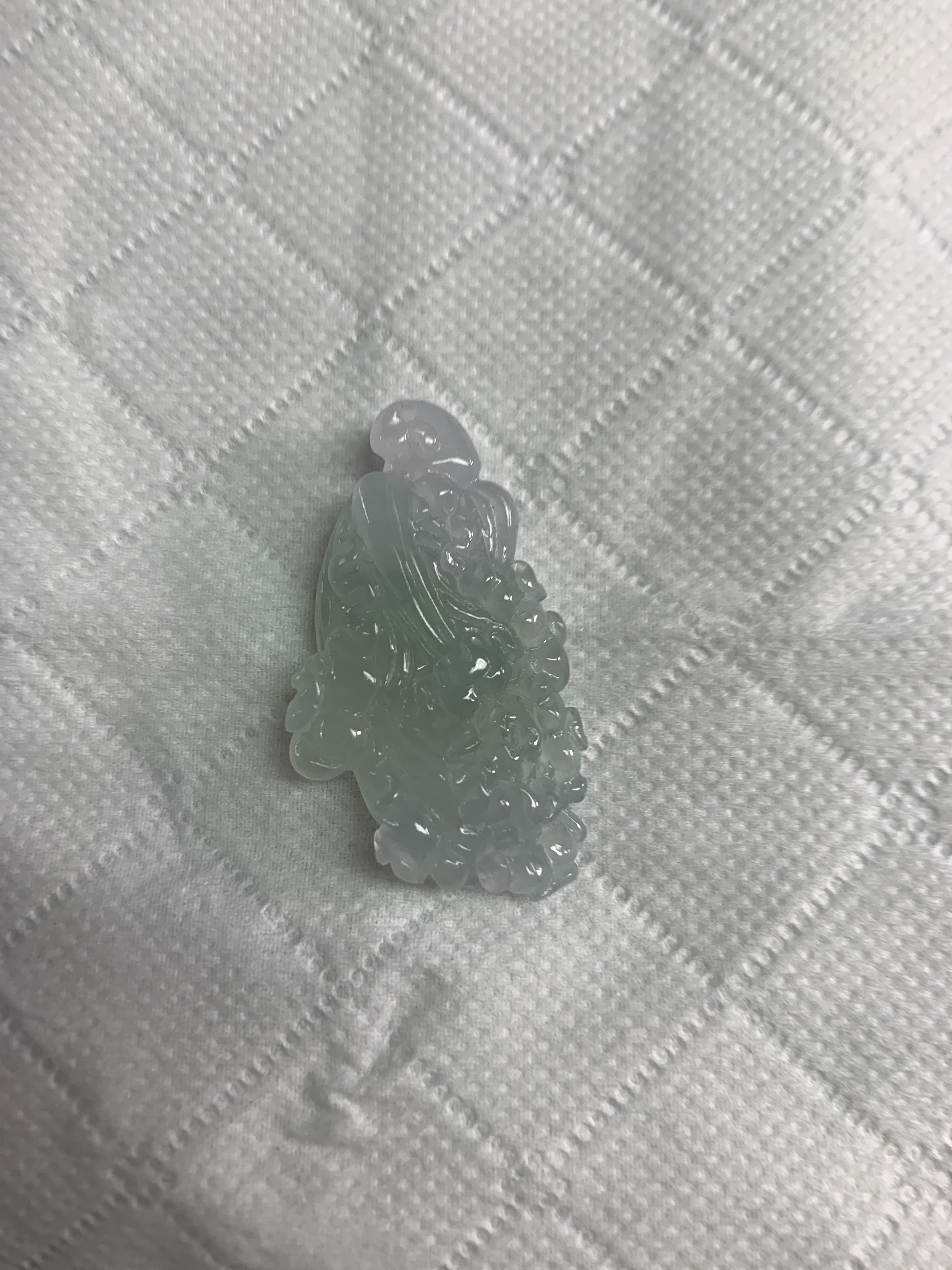 玉如军意翡翠珠宝