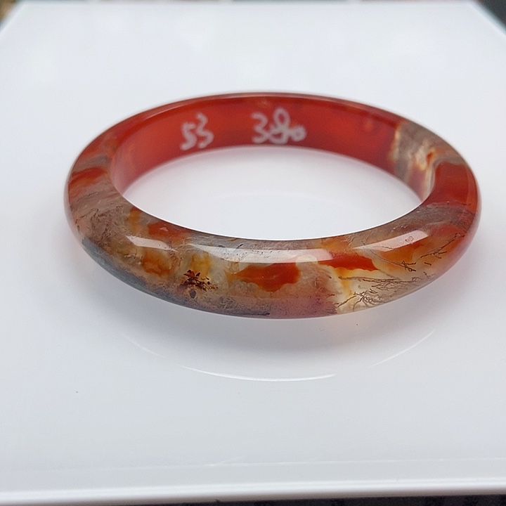 手镯玛瑙/玉髓未镶嵌宝*