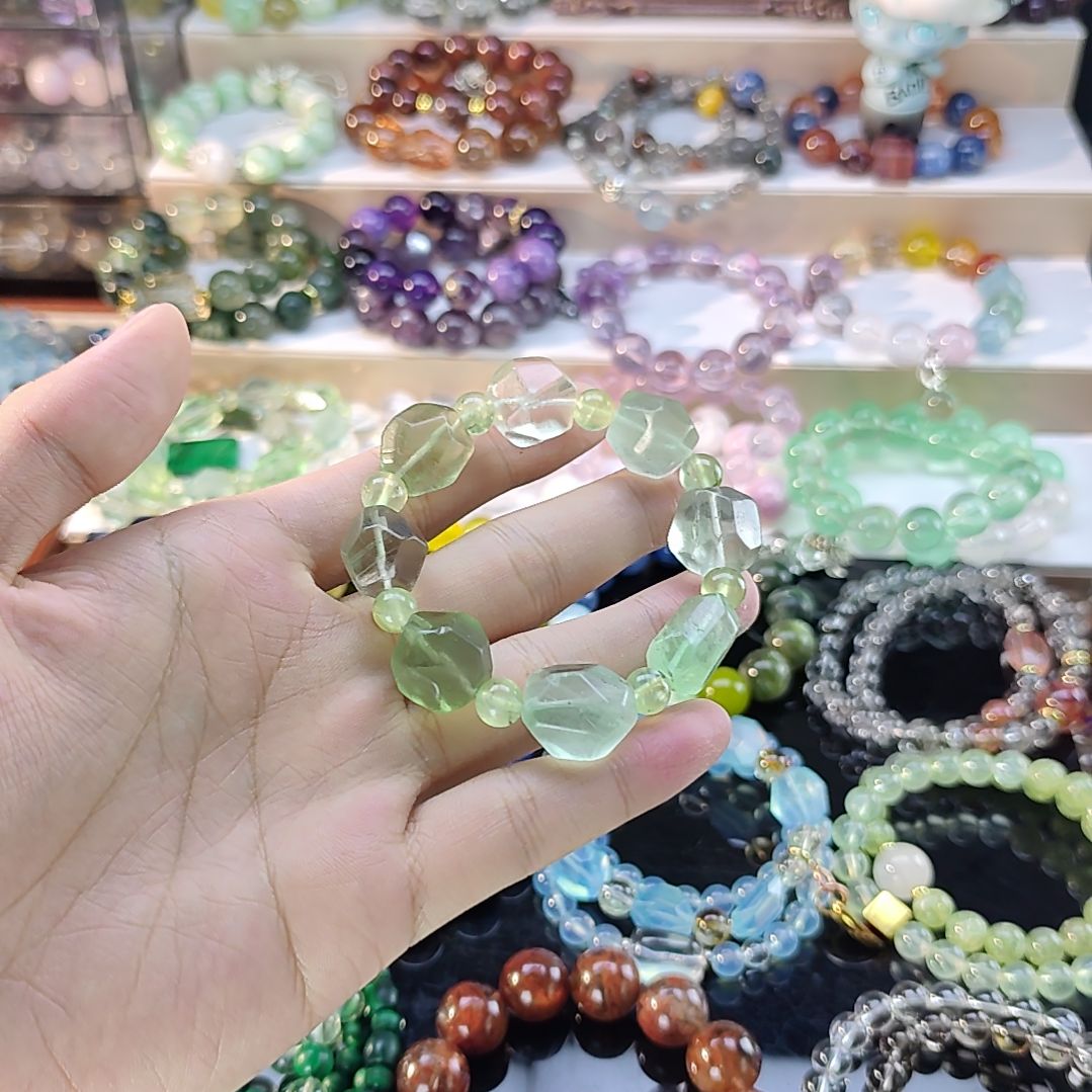 水晶合金手链绿萤石随形