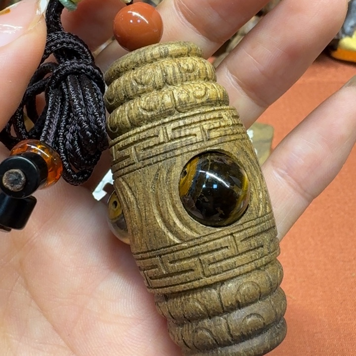 大叶紫檀（黑酸枝木类）