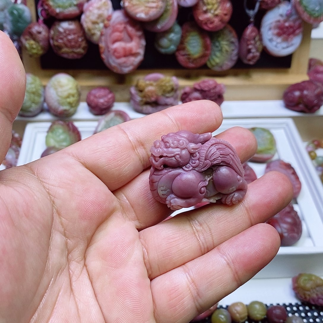 玛瑙/玉髓盐源玛瑙吊坠未镶嵌