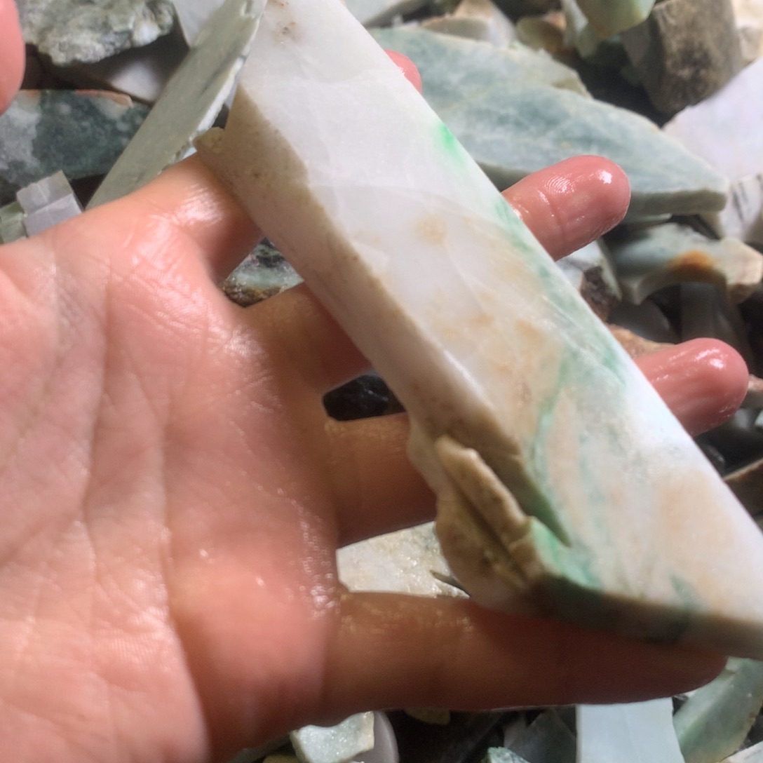 翡翠颈饰未镶嵌缅甸翡翠