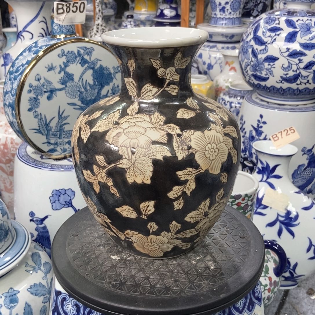 摆件花瓶手绘釉下彩