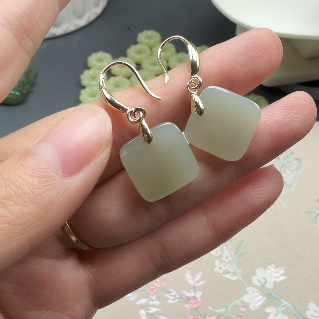 和田玉未镶嵌耳饰20