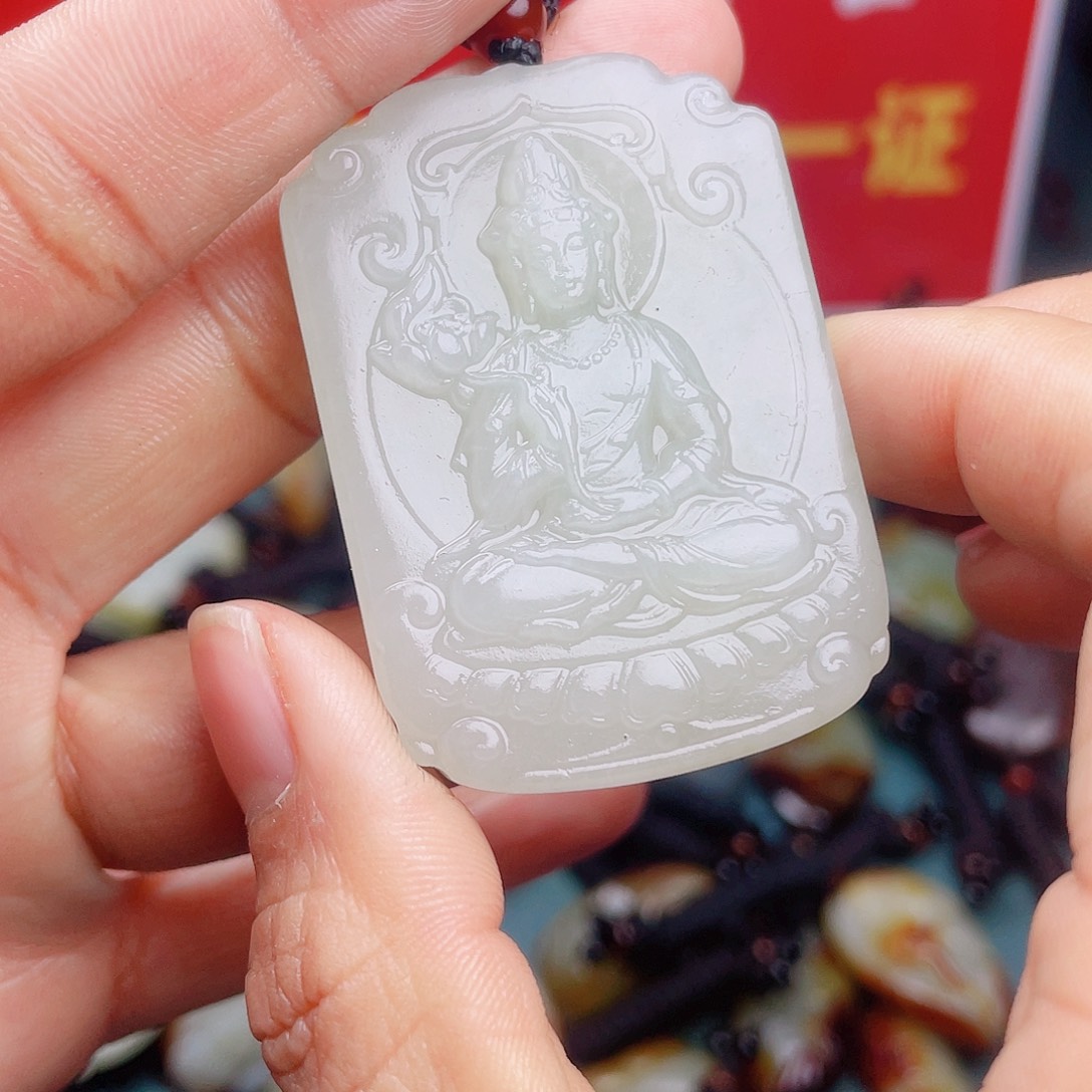 和田玉颈饰未镶嵌