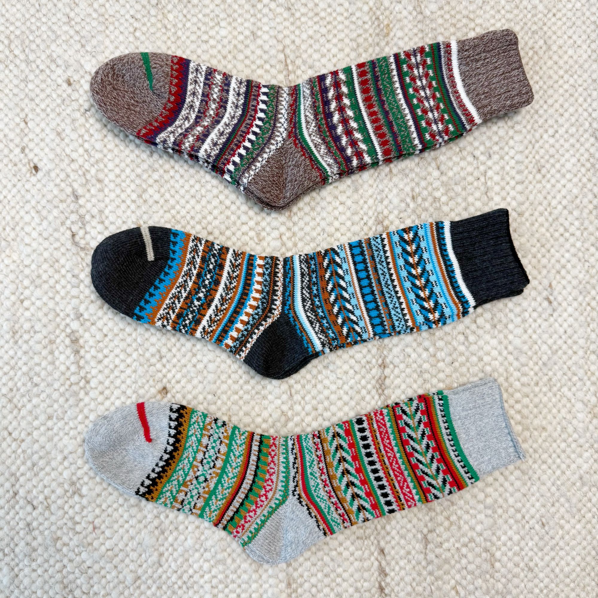 胡子商店 阿美咔叽日系民族中筒袜