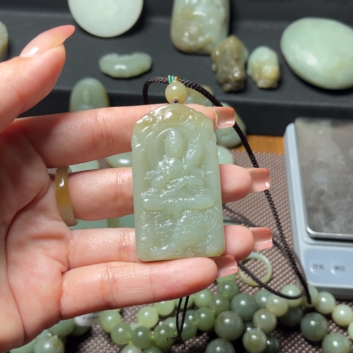 和田玉（糖玉）未镶嵌挂件莫*