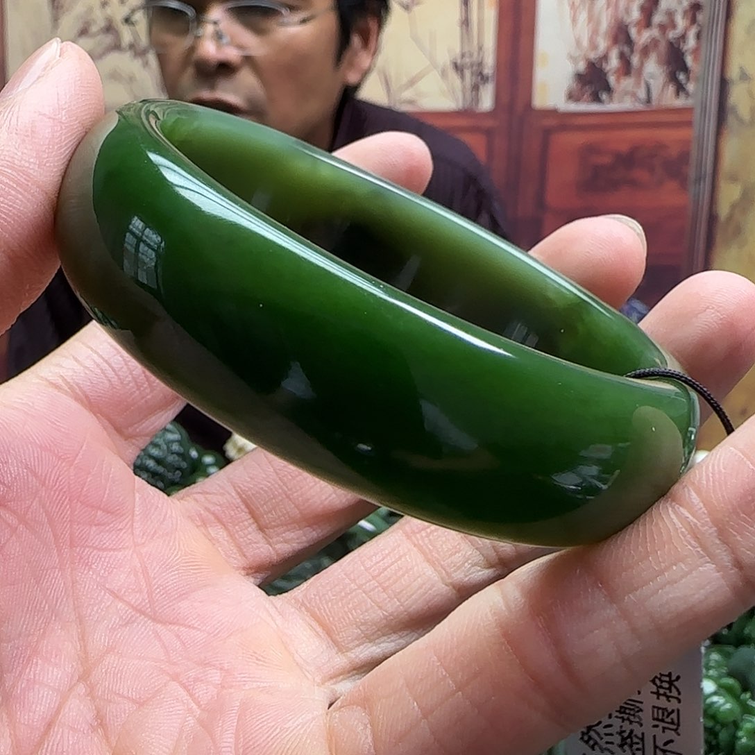 和田玉未镶嵌珠宝奇石手镯