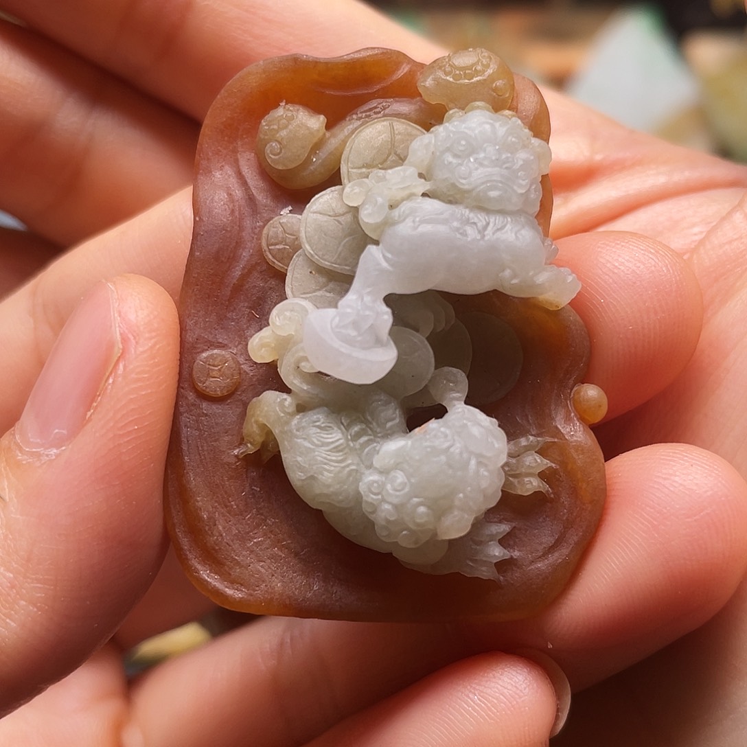定制翡翠未镶嵌吊坠