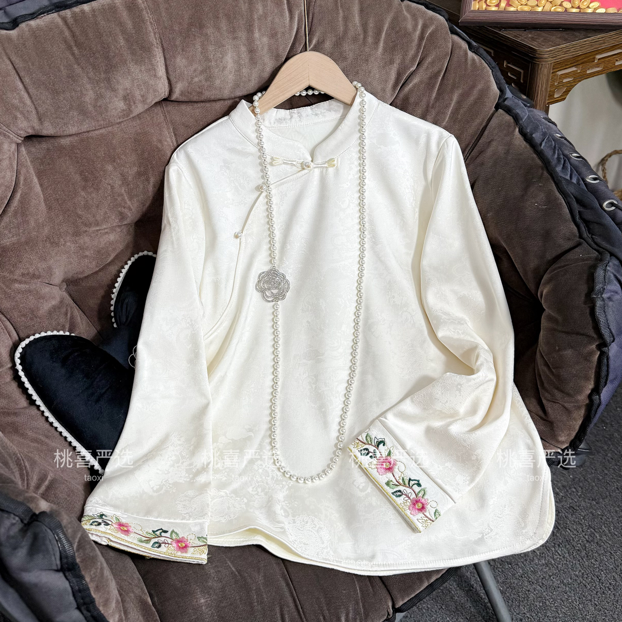 [绮萝]高级感新中式刺绣加绒复古打底衫女新款秋冬轻国风漂亮上衣