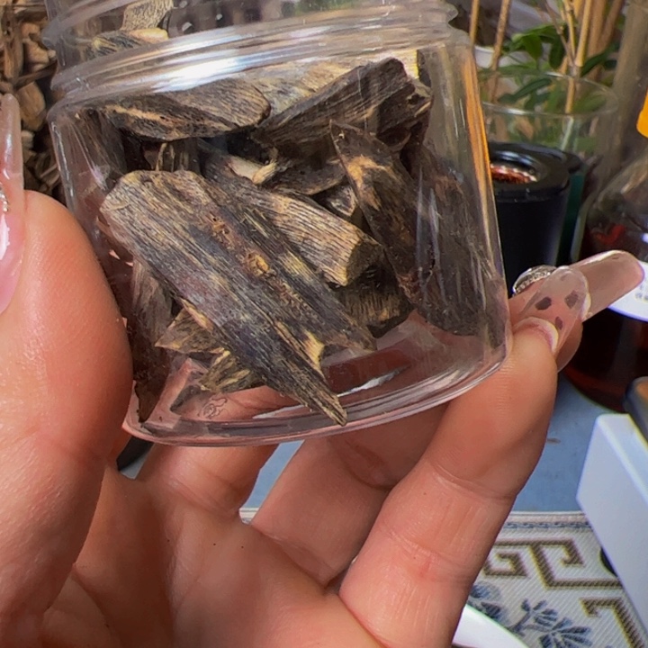 沉香沉香碎屑奇楠张勺子老块料30克