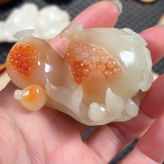 寿山石芙蓉石榴手把件