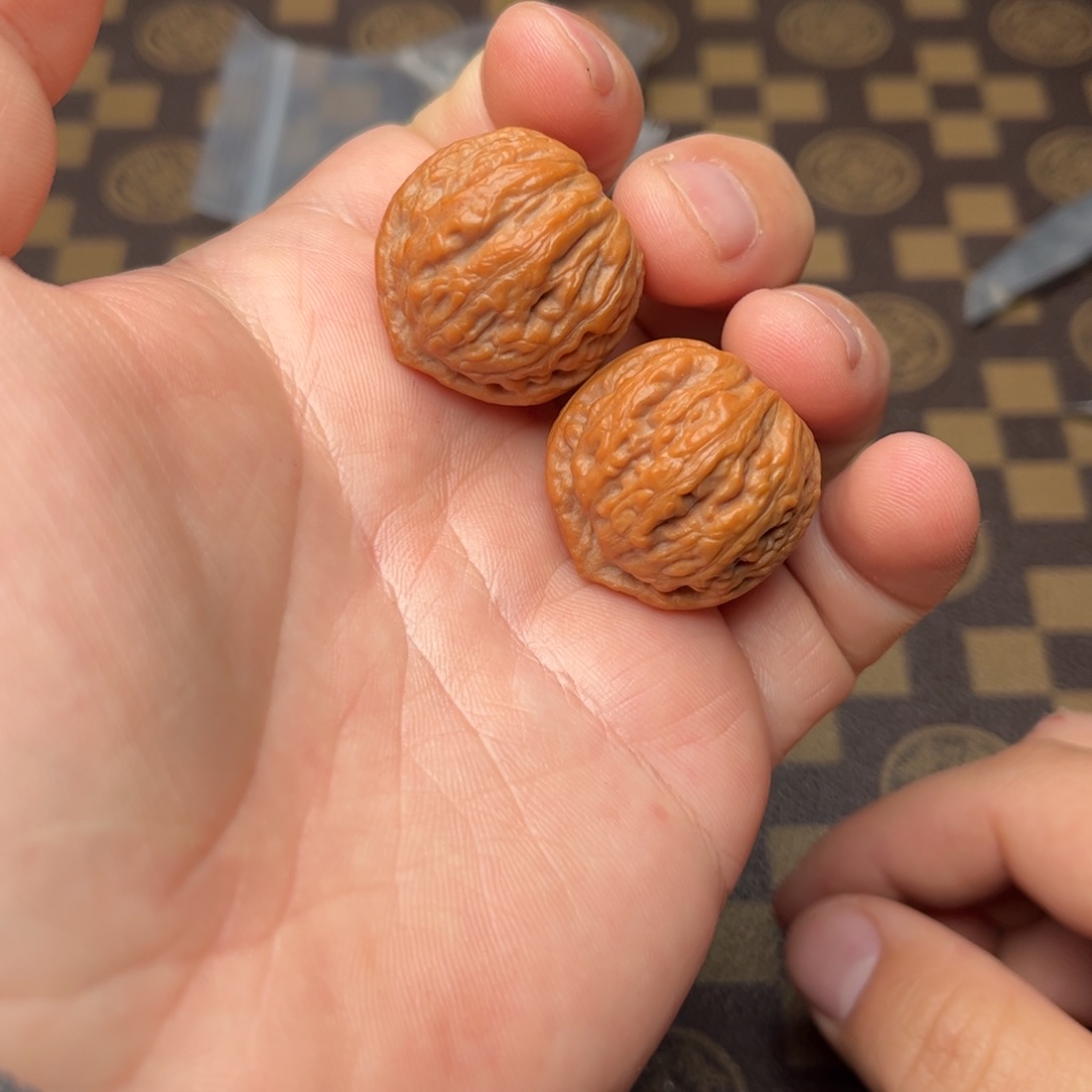 文玩核桃把件1100000000