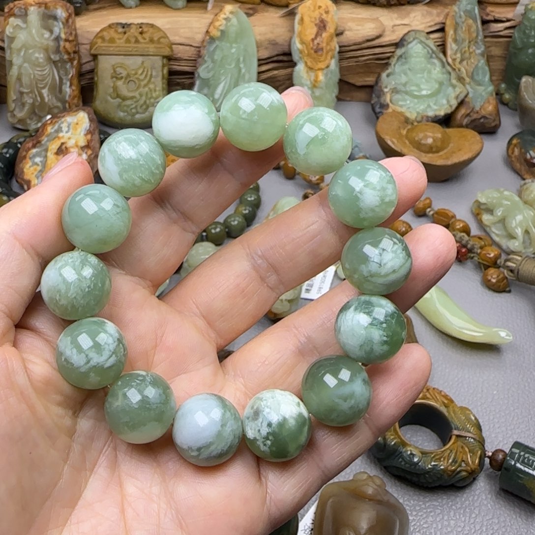 陈***生蛇纹石玉合金手串