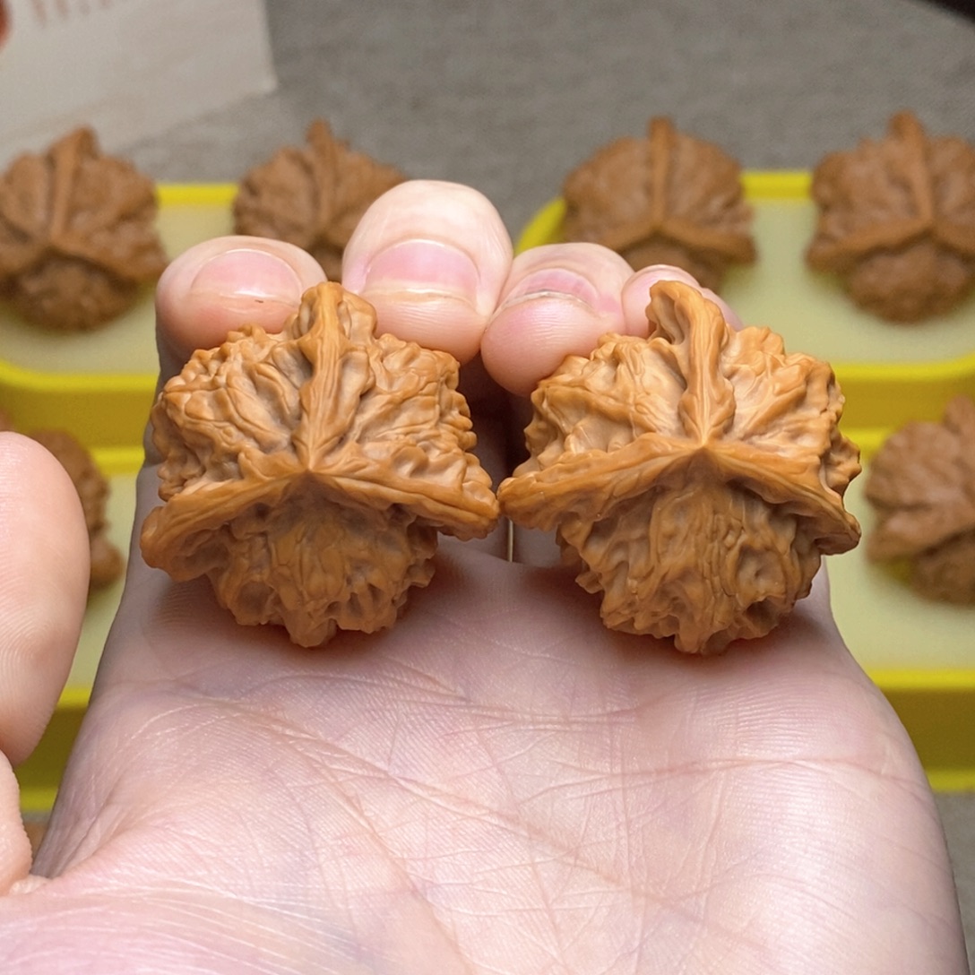 吊坠文玩核桃盘山三棱33微修打底