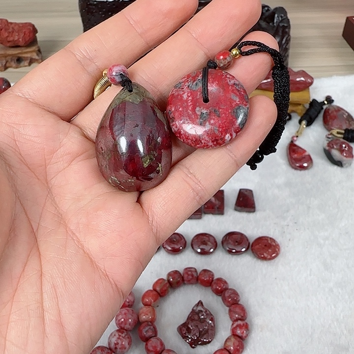 天然辰砂天然朱砂原石