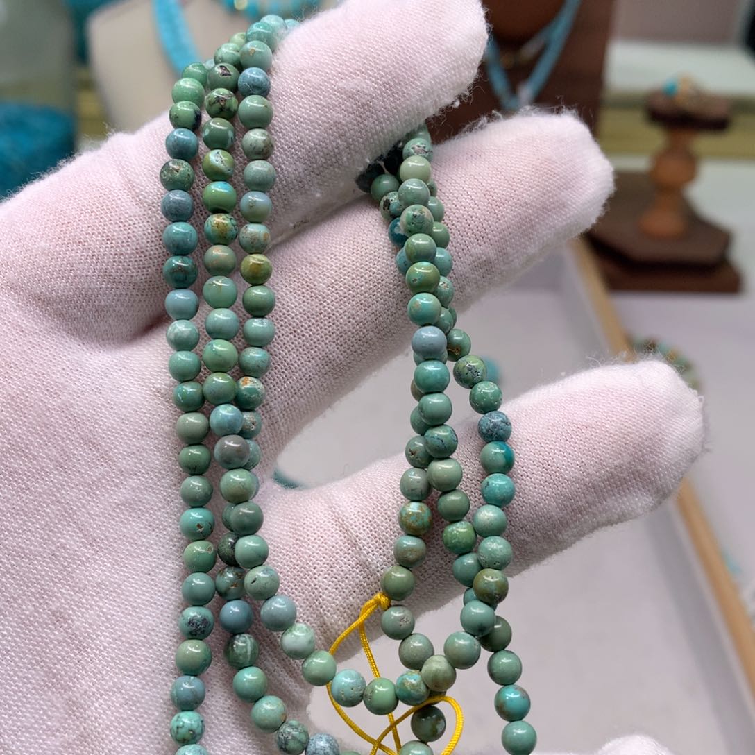 绿松石配饰未镶嵌