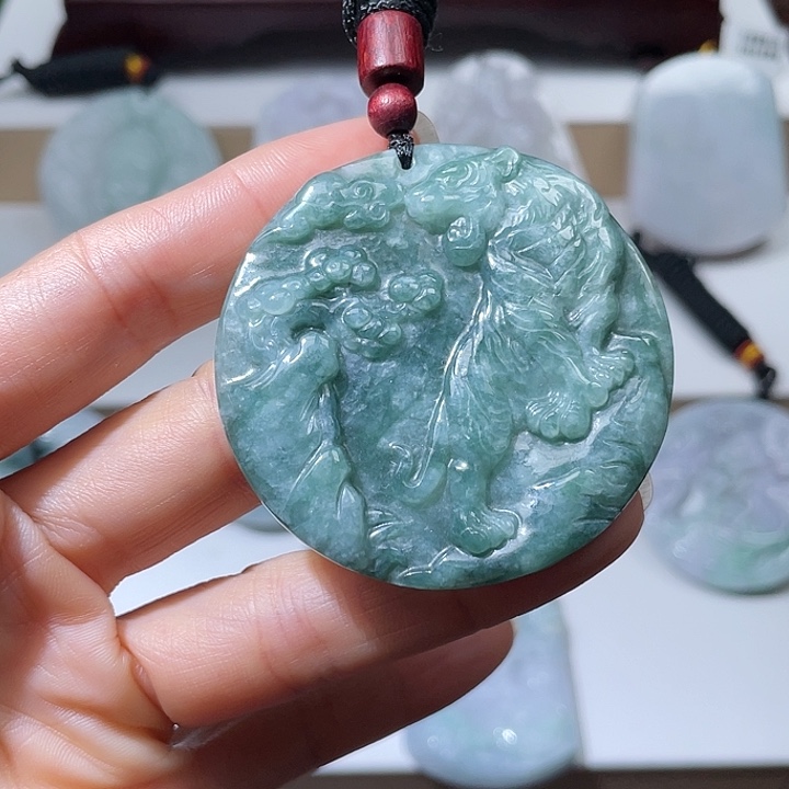 翡翠未镶嵌颈饰翡翠29