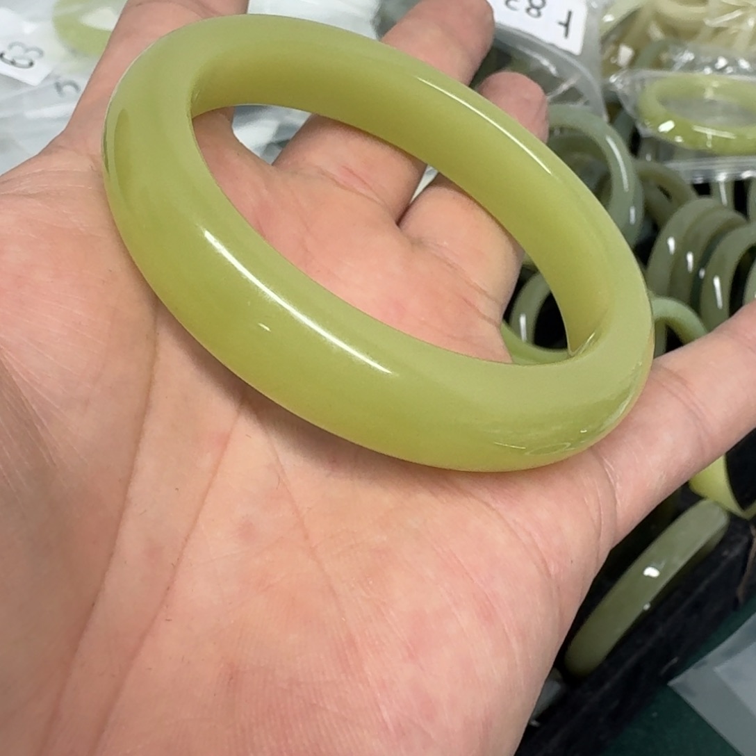 和田玉手镯未镶嵌65号手镯61圈口