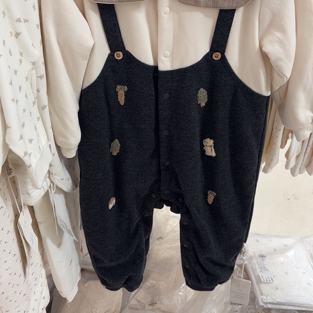 陈***.90个vvchjbcgvbjj