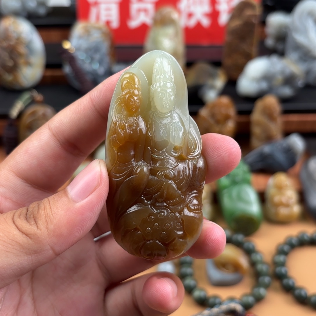 两***睡和田玉未镶嵌挂件