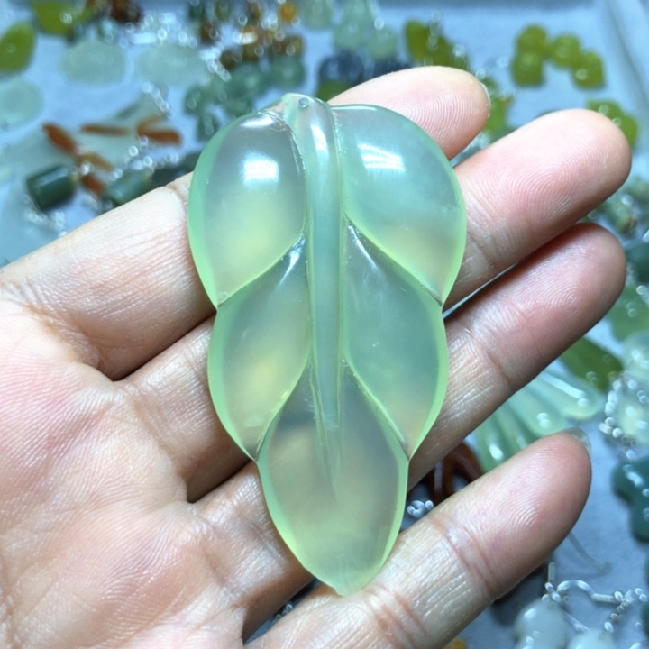 【闪购商品】蛇纹石玉挂件未镶嵌