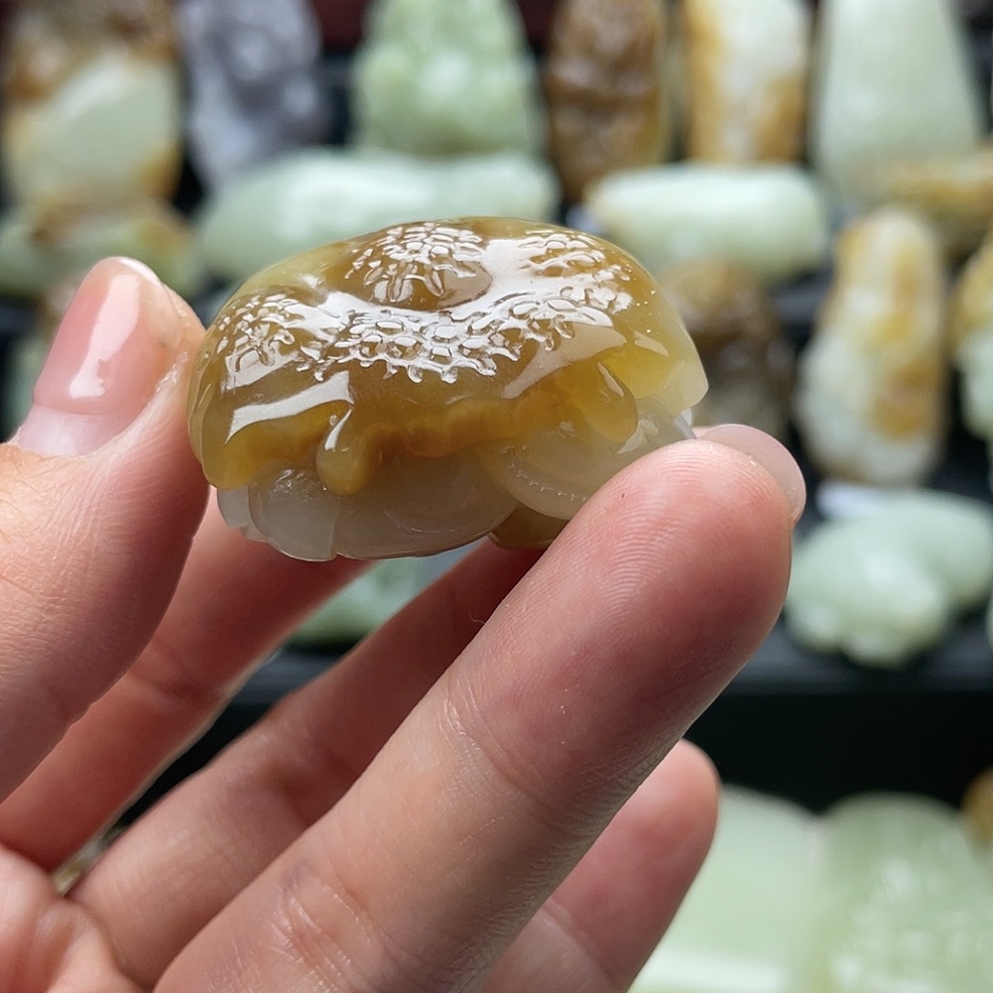 和田玉颈饰未镶嵌用****3