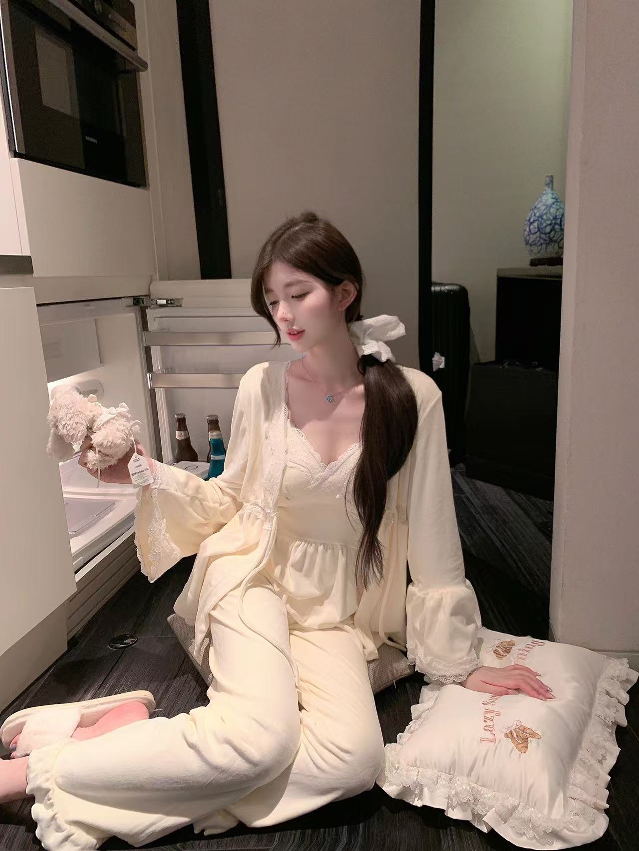 【温柔女友】显瘦秋冬季海岛绒薄绒加绒纯欲显白简约长袖家居服套装